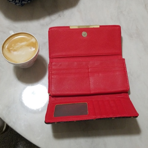 Wallet - Picture 3 of 3